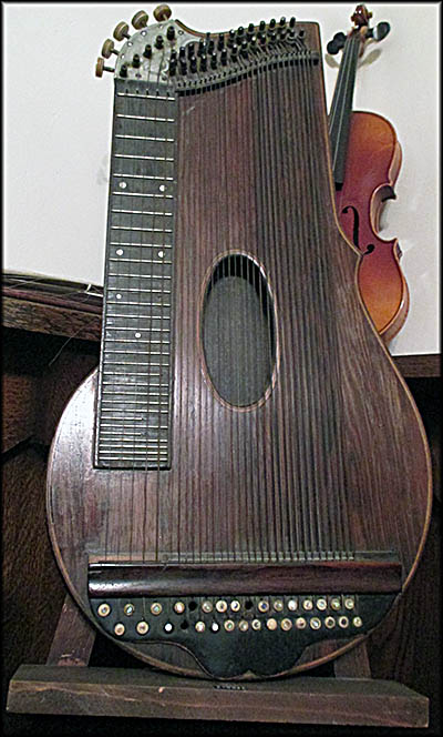 Ashland County Historical Society Zither