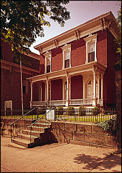 Sherman House Museum Exterior