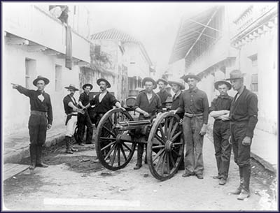 American soldiers with a Gating gun in the Philippines. Photo by George C. Dotter, 1899.